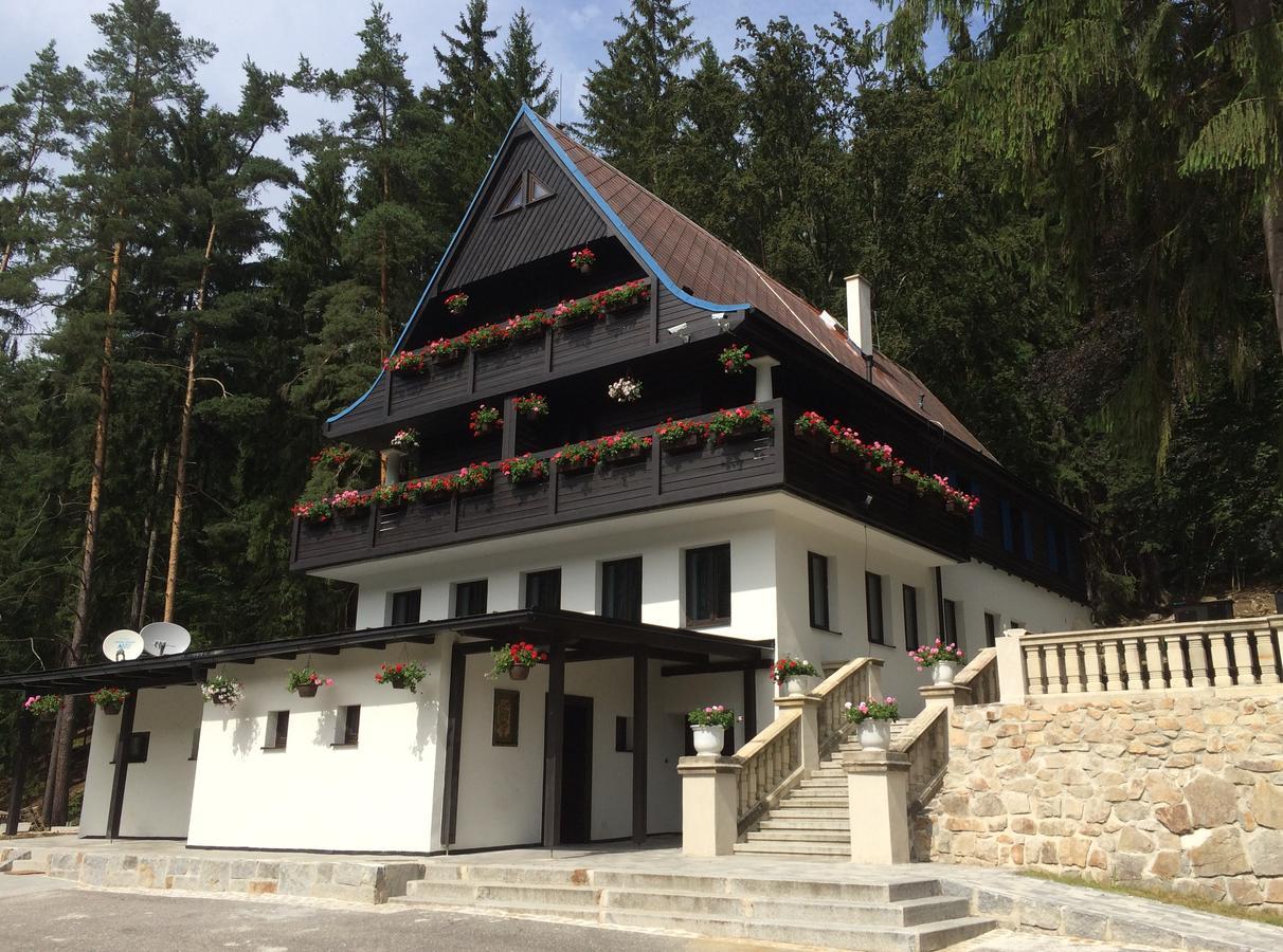 Hunting Lodge Vitkov Sokolov Kültér fotó